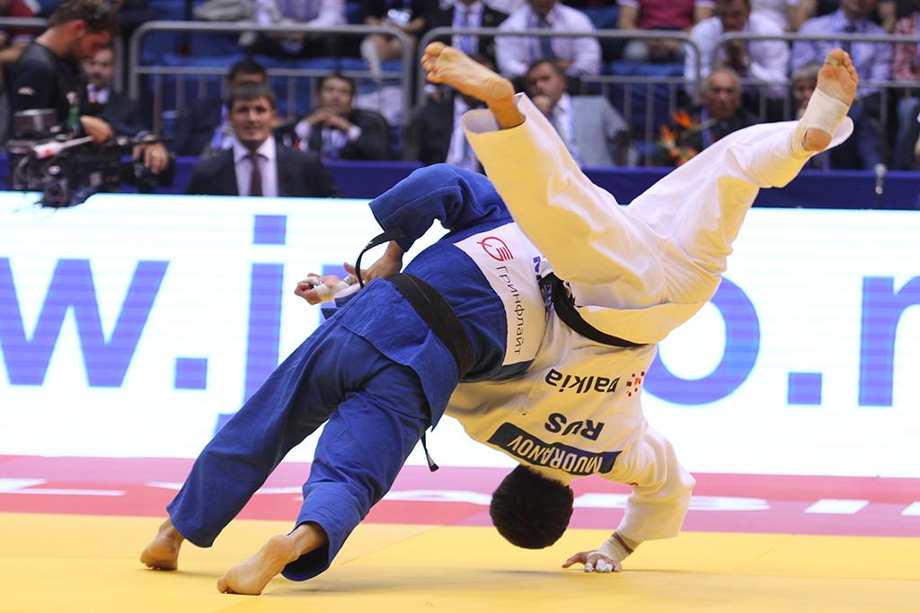 THREE MEDALS FOR EUROPEANS ON OPENING DAY IN CHELYABINSK