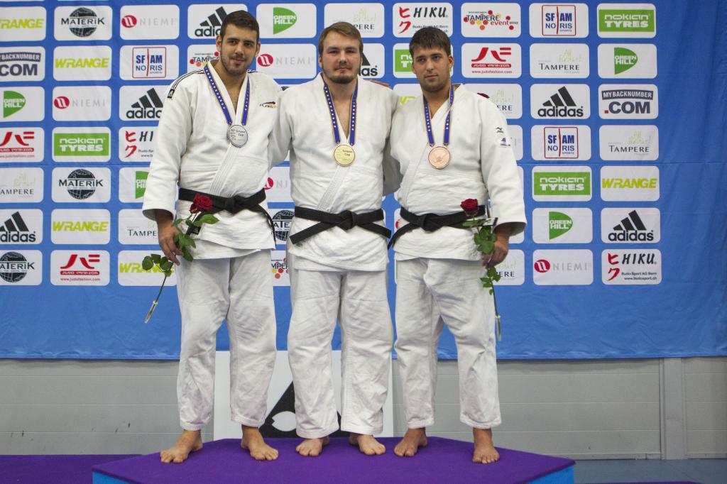 JUHAN METTIS DOMINATES THE MEN HEAVYWEIGHT IN TAMPERE